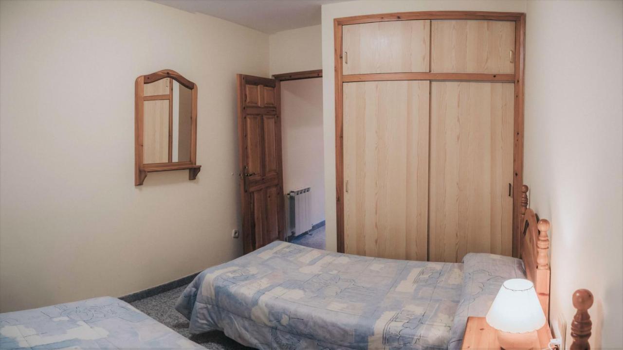 Apartaments Castellar De N'Hug *